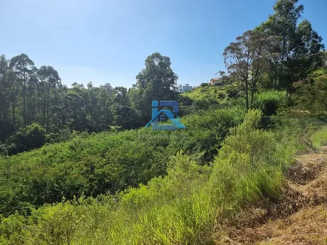 Terreno com 900m², à venda, no bairro Loteamento Itatiba Country Club em Itatiba