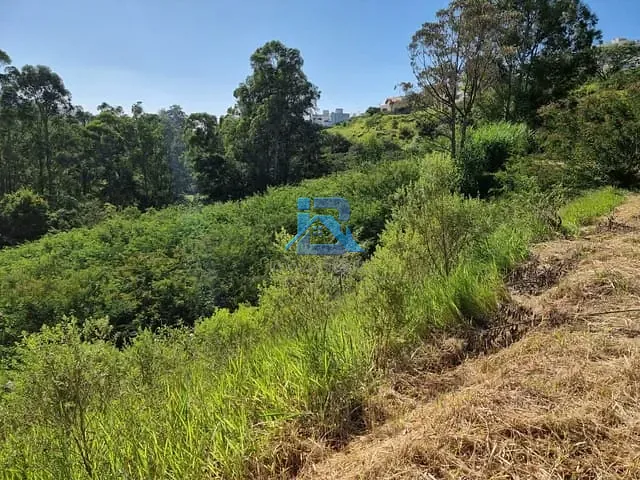 Terreno com 900m², à venda, no bairro Loteamento Itatiba Country Club em Itatiba