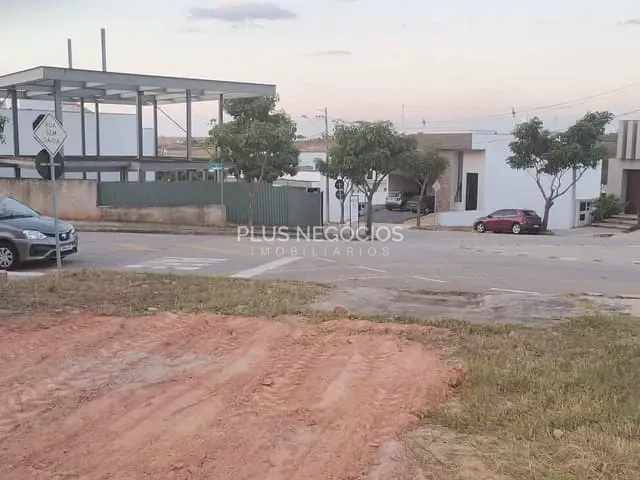Terreno com 250m², à venda, no bairro Iporanga em Sorocaba