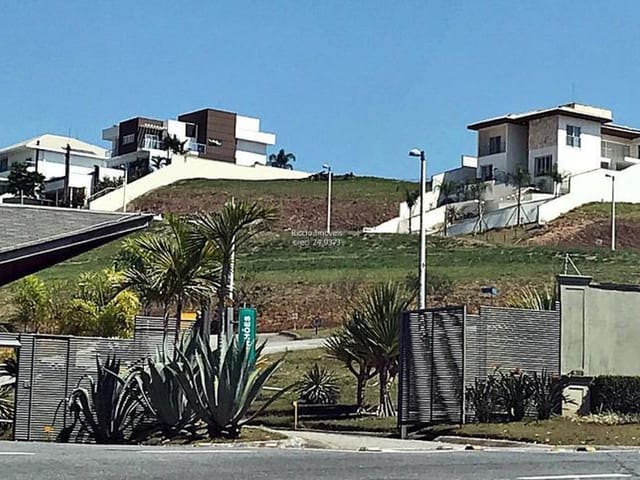 Terreno com 715m², à venda, no bairro Condomínio Reserva do Paratehy em São José dos Campos