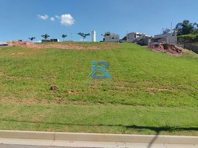 Terreno com 422m², à venda, no bairro Residencial Fazenda Santa Rosa - Fase 1 em Itatiba