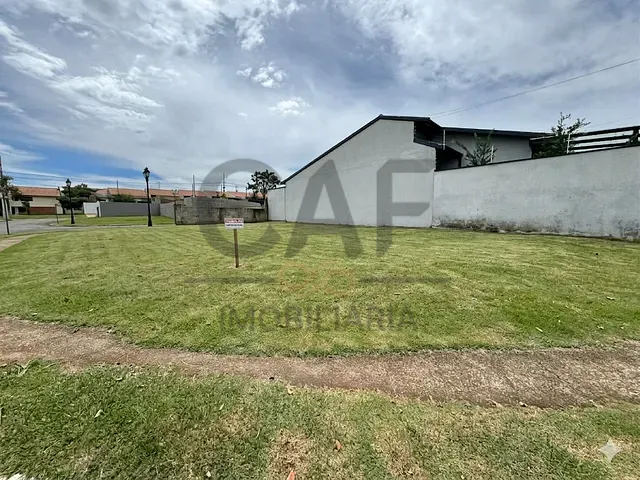 Terreno com 188m², à venda, no bairro Residencial Van Den Broek em Holambra