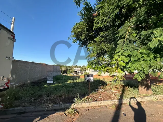 Terreno com 250m², à venda, no bairro Parque Antonio Barbosa em Jaguariúna