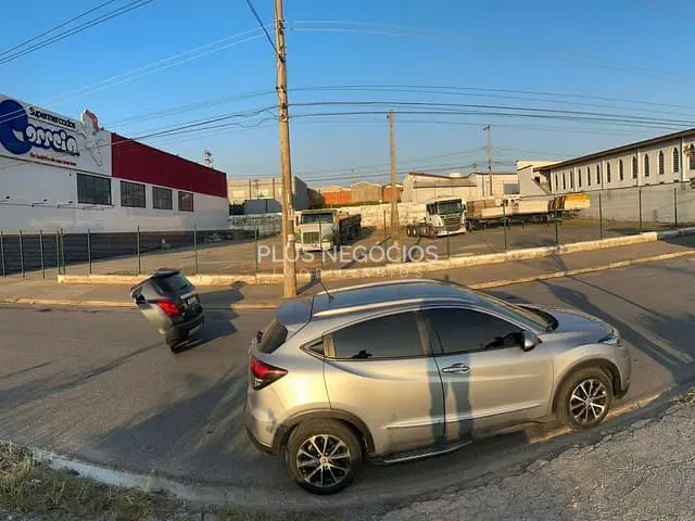 Terreno com 1600m², à venda, no bairro Parque São João em Votorantim