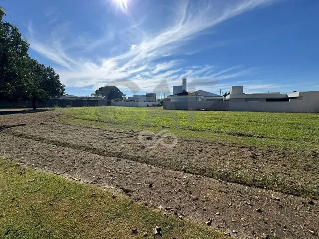 Terreno com 366m², à venda, no bairro Residencial Portal do Sol em Holambra