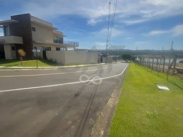 Terreno com 693m², à venda, no bairro Condomínio Residencial Lago da Barra em Jaguariúna