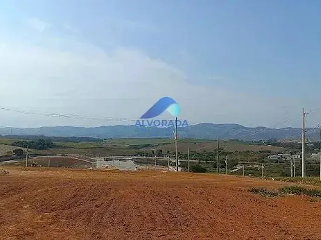 Terreno com 339m², à venda, no bairro Piedade em Caçapava