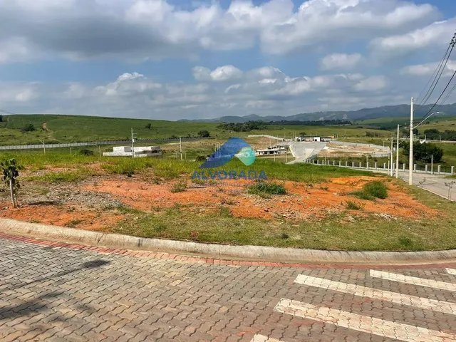 Terreno com 339m², à venda, no bairro Piedade em Caçapava