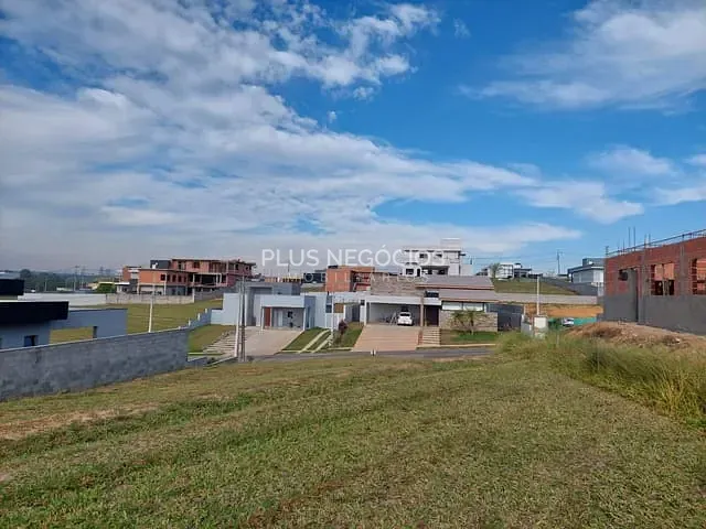 Terreno com 1000m², à venda, no bairro Alta Vista em Salto de Pirapora