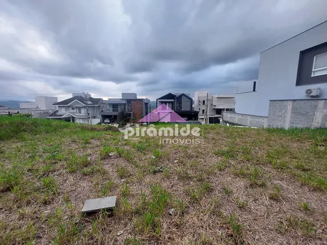 Terreno com 476m², à venda, no bairro Condomínio Residencial Jaguary em São José Dos Campos