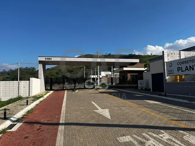 Terreno com 143m², à venda, no bairro Martírio em Amparo