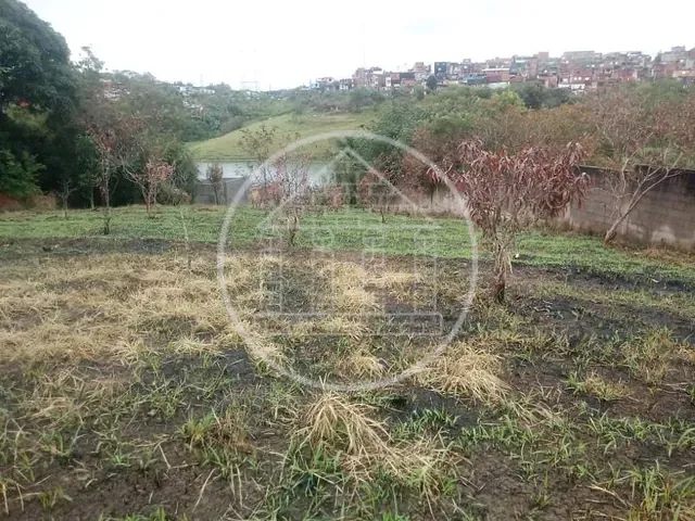 Terreno com 1535m², à venda, no bairro Jardim Shangrilá (Zona Sul) em São Paulo