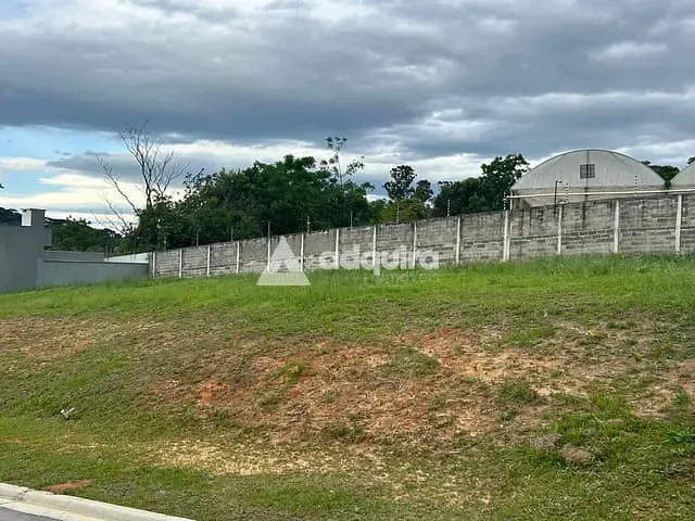 Terreno com 275m², à venda, no bairro Orfãs em Ponta Grossa