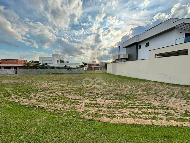 Terreno com 510m², à venda, no bairro Chácara São José em Jaguariúna