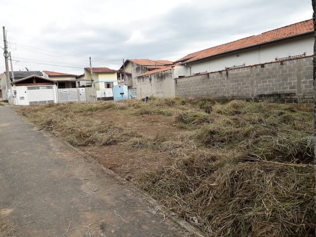 Terreno com 268m², à venda, no bairro Jardim Mariana em Pindamonhangaba