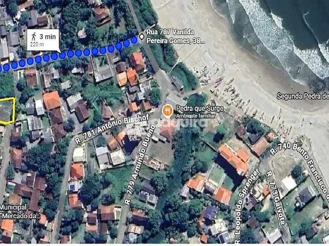 Terreno com 875m², à venda, no bairro Itapema do Norte em Itapoá