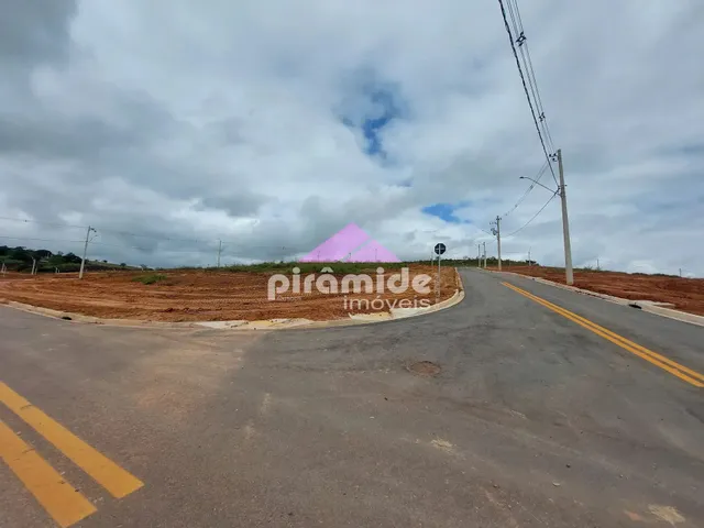 Terreno com 311m², à venda, no bairro Loteamento Setjardim em São José Dos Campos