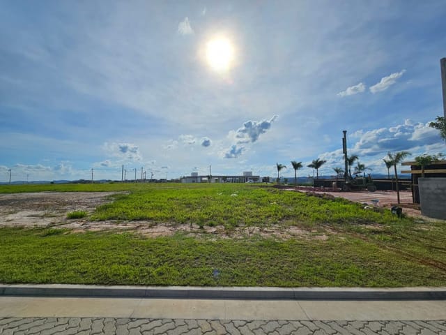 Terreno com 347m², à venda, no bairro Loteamento Terras Alpha São José dos Campos em São José dos Campos