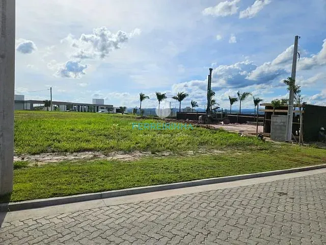 Terreno com 347m², à venda, no bairro Loteamento Terras Alpha São José dos Campos em São José dos Campos