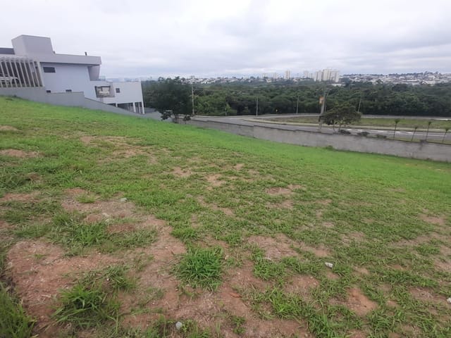 Terreno com 752m², à venda, no bairro Condomínio Reserva do Paratehy em São José dos Campos