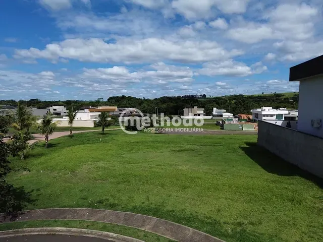 Terreno com 684m², à venda, no bairro Residencial Campo Camanducaia em Camanducaia