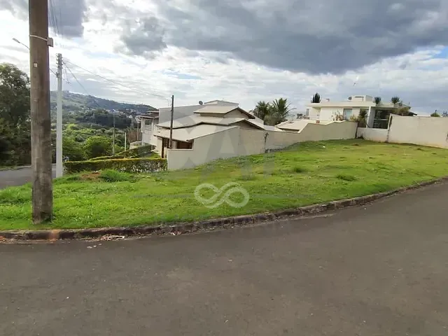 Terreno com 501m², à venda, no bairro Colinas de São Pedro em Pedreira