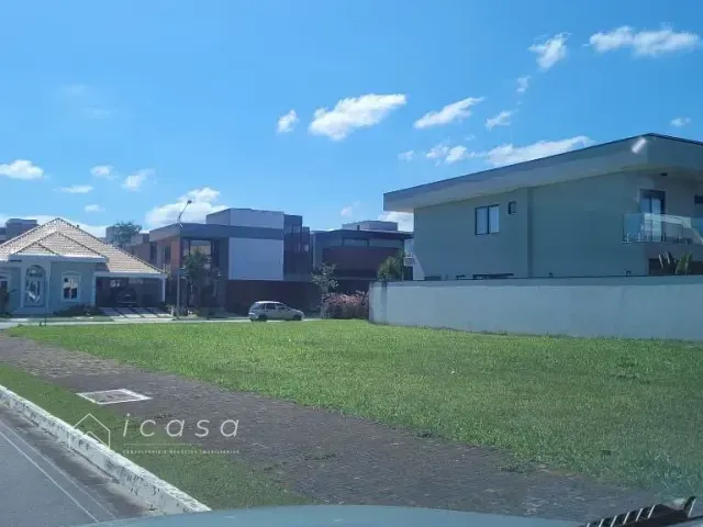 Terreno com 552m², à venda, no bairro Jardim do Golfe em São José dos Campos
