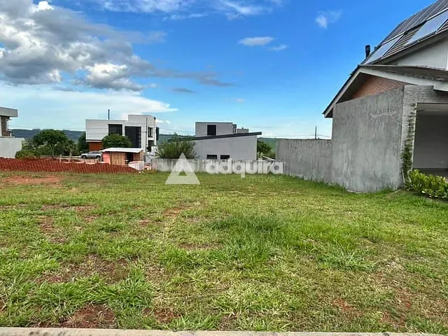 Terreno com 303m², à venda, no bairro Jardim Carvalho em Ponta Grossa