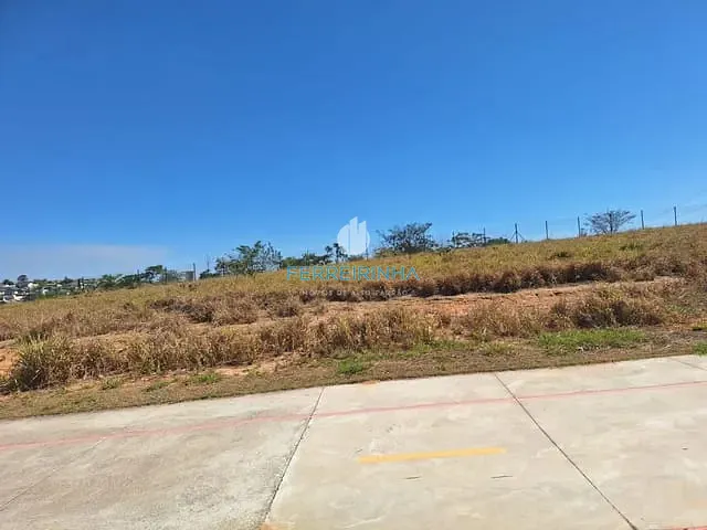 Terreno com 1400m², à venda, no bairro Condomínio Residencial Monaco em São José dos Campos