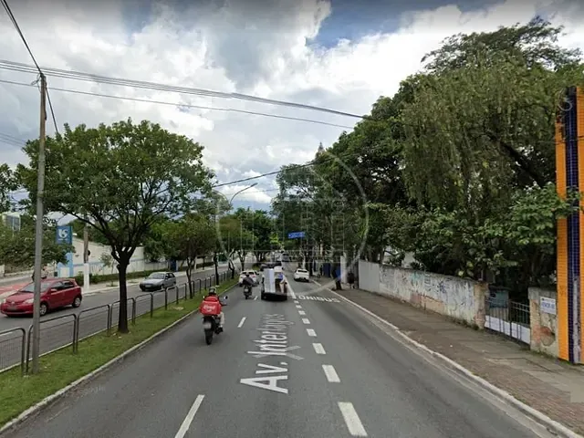 Terreno com 526m², à venda, no bairro Interlagos em São Paulo