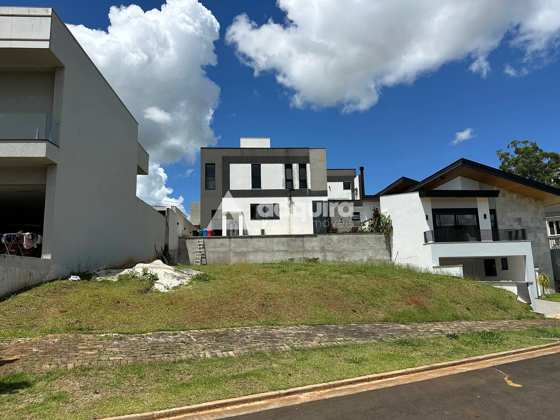 Terreno, 301 m² - Foto 2