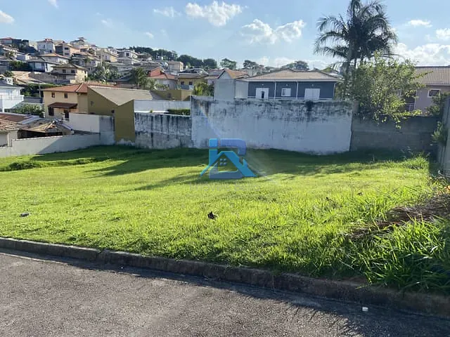 Terreno com 300m², à venda, no bairro Residencial Fazenda Serrinha em Itatiba