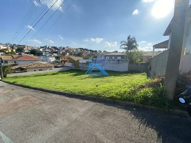 Terreno com 300m², à venda, no bairro Residencial Fazenda Serrinha em Itatiba