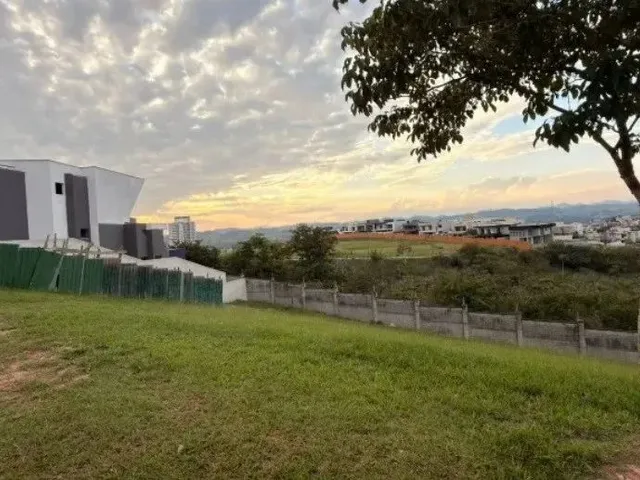 Terreno com 525m², à venda, no bairro Condomínio Residencial Alphaville I em São José Dos Campos