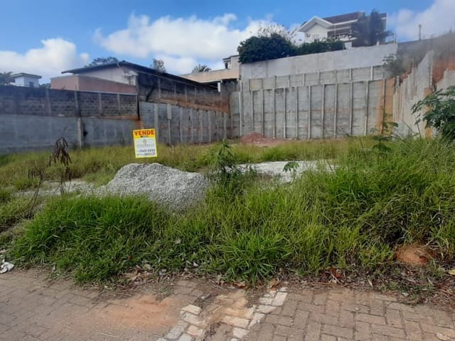 Terreno com 827m², à venda, no bairro Urbanova em São José dos Campos
