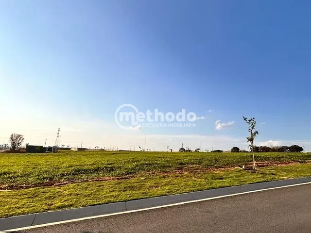 Terreno com 381m², à venda, no bairro Alphaville em Santo Antônio de Posse