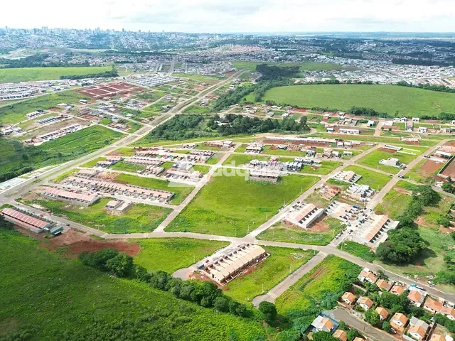 Terreno com 312m², à venda, no bairro Cará-Cará em Ponta Grossa