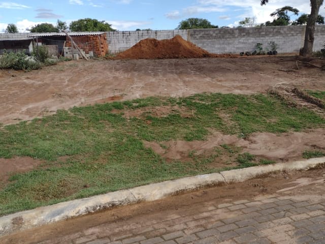 Terreno com 386m², à venda, no bairro Quiririm em Taubaté