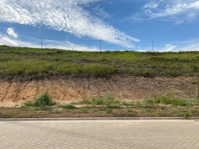 Terreno com 393m², à venda, no bairro Urbanova em São José dos Campos