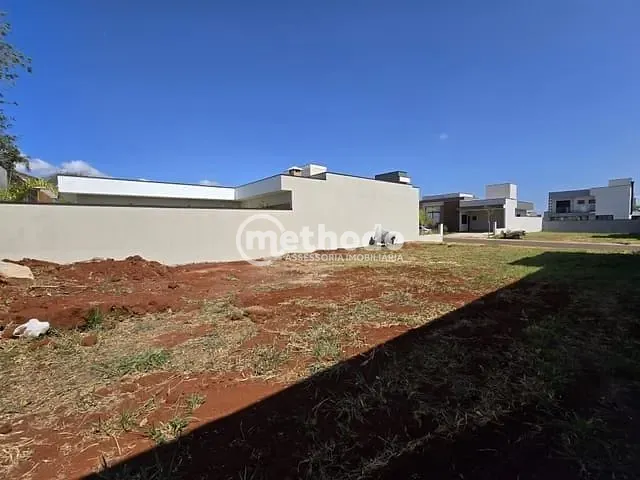 Terreno com 333m², à venda, no bairro Jardim Okinawa em Paulínia