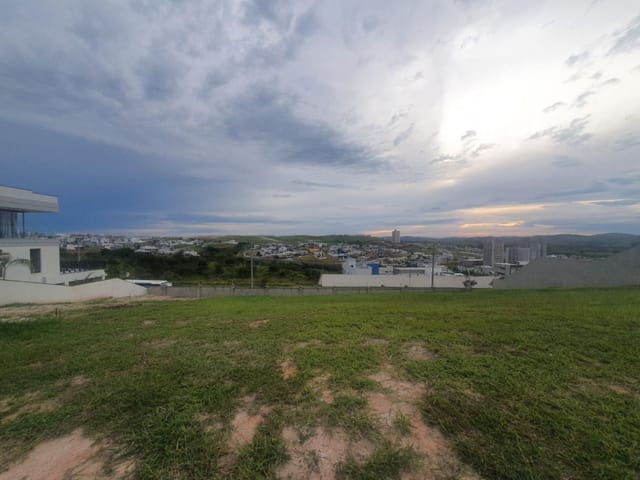 Terreno com 541m², à venda, no bairro Condomínio Residencial Alphaville II em São José dos Campos