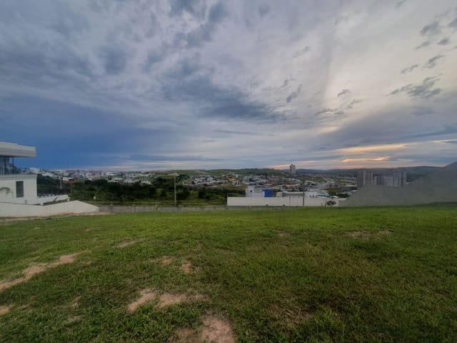 Terreno com 541m², à venda, no bairro Condomínio Residencial Alphaville II em São José dos Campos