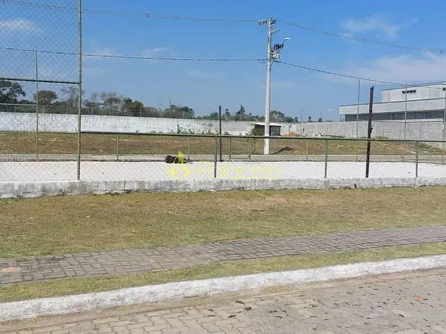 Terreno com 360m², à venda, no bairro Quiririm em Taubaté