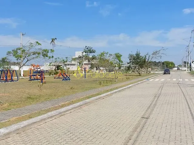 Terreno com 360m², à venda, no bairro Quiririm em Taubaté