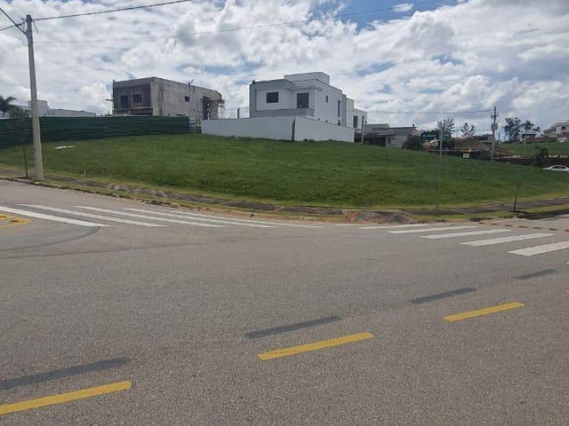 Foto do Terreno - Terreno de Esquina à Venda no Condomínio Cyrela em Votorantim – 520m² em Localização Privilegiada do condomínio. | Plus Negócios Imobiliários