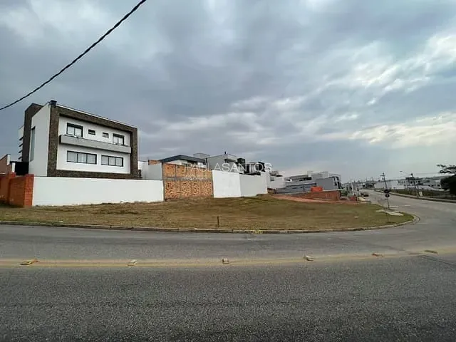 Terreno com 443m², à venda, no bairro Iporanga em Sorocaba