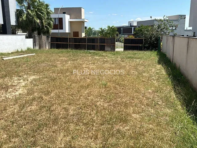 Terreno com 450m², à venda, no bairro Alphaville Nova Esplanada 3 em Votorantim