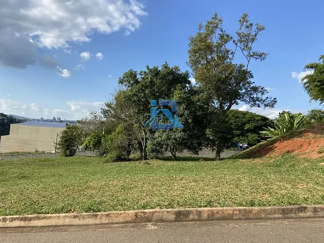 Terreno com 384m², à venda, no bairro Loteamento Terras da Fazenda em Itatiba