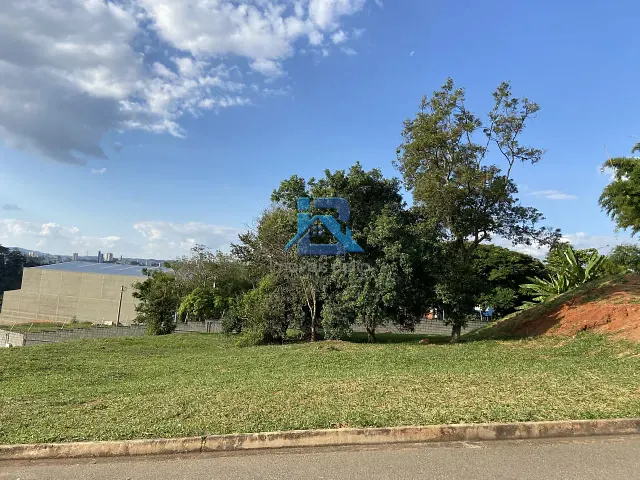 Terreno com 384m², à venda, no bairro Loteamento Terras da Fazenda em Itatiba