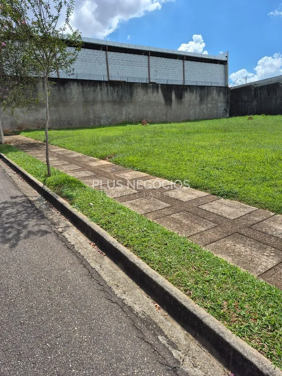 Terreno, 407 m² - Foto 1